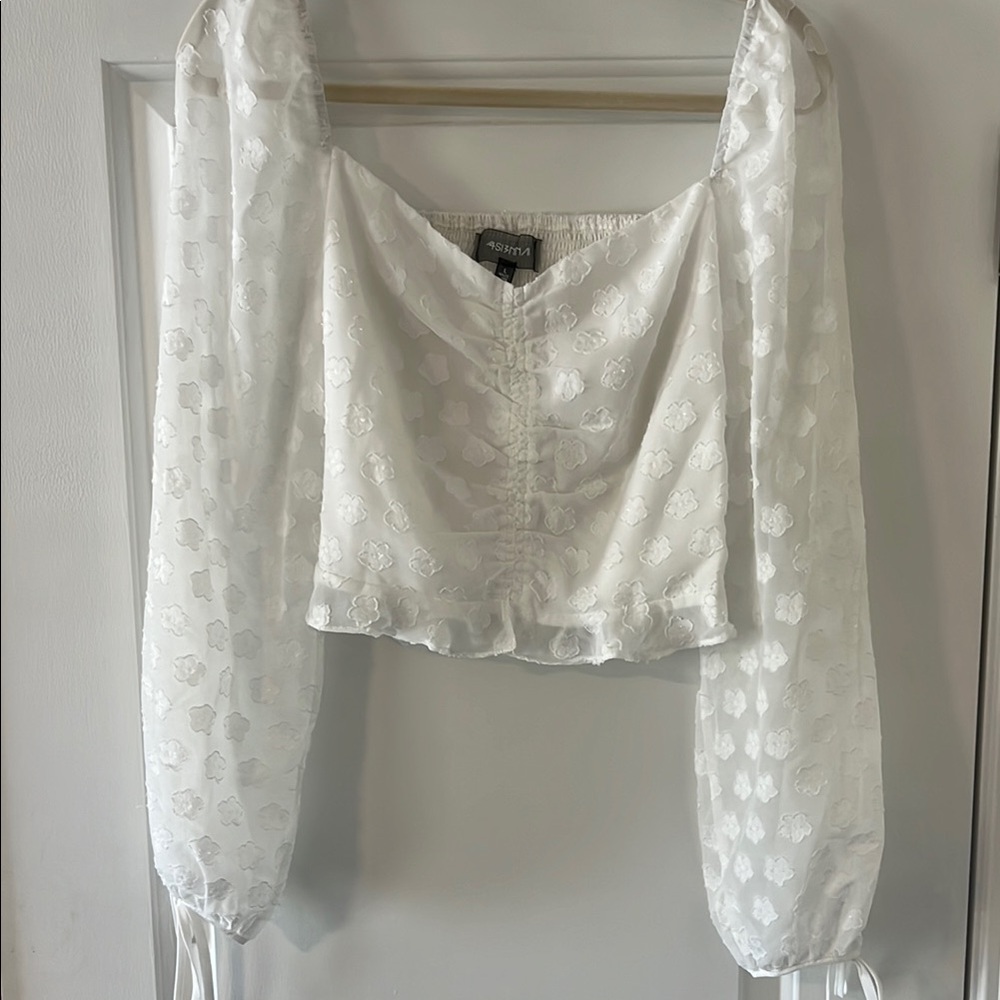 White Long Sleeve Women's crop Top